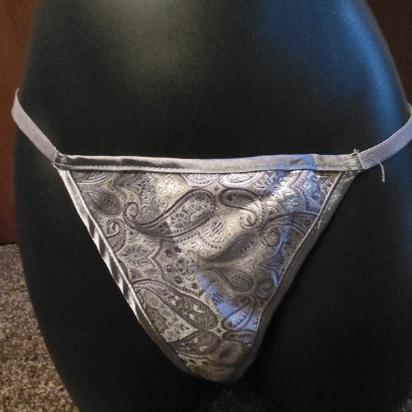 Victoria's Secret Silver Paisley Bridal Thong NEW SzXXL - Picture 2 of 8